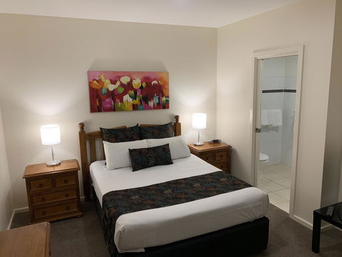 Ensenada Motor Inn And Suites - Accommodation Sydney 22