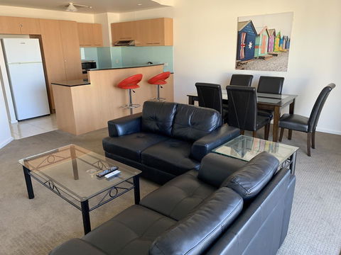 Ensenada Motor Inn And Suites - Accommodation Sydney 21