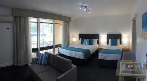Ensenada Motor Inn And Suites - Accommodation Sydney 9