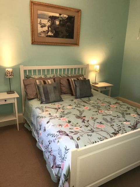 Kit Kat Cottage - Heritage Accommodation Burra - Sydney 4u 24