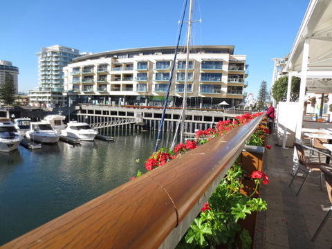 Lights Landing Apartments - Sydney 4u 16