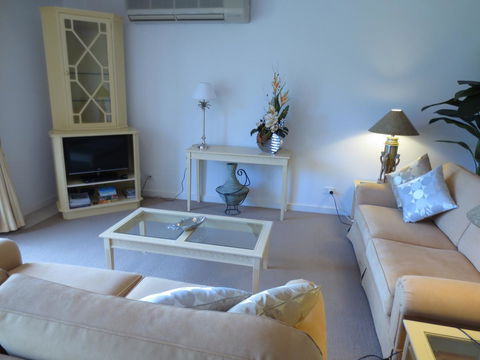 Lights Landing Apartments - Sydney 4u 6