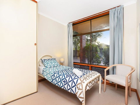 Franklin Beachfront Apartments - Accommodation Sydney 16