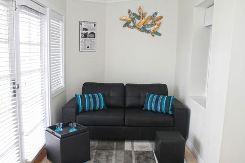 Smugglers Inn Studio Apartments - Sydney 4u 3