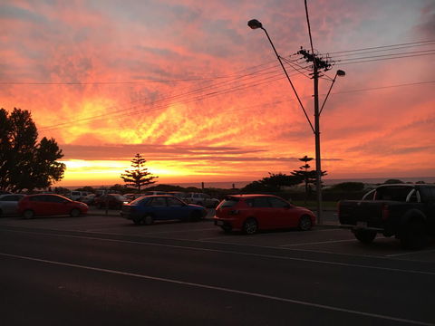 Adelaide - Semaphore Beach Front - Sydney 4u 4