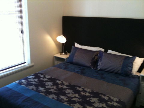Adelaide - Semaphore Beach Front - Sydney 4u 17