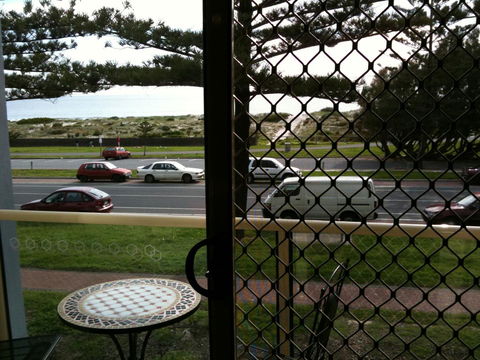 Adelaide - Semaphore Beach Front - Sydney 4u 9