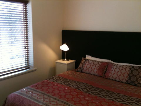 Adelaide - Semaphore Beach Front - Sydney 4u 13