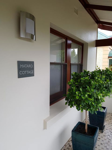 Mataro Cottage - Sydney 4u 1