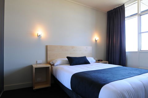 Mansfield Park Hotel - Sydney 4u 19