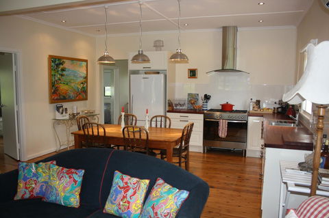 Rabbiters Hut - Sydney 4u 3