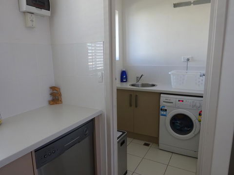 Selene Holiday Apartment @West Beach - Sydney 4u 18