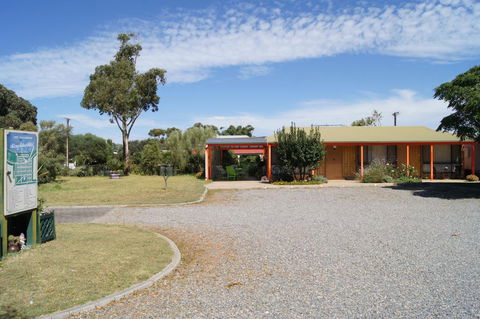 Milang Lakes Motel - Sydney 4u 7