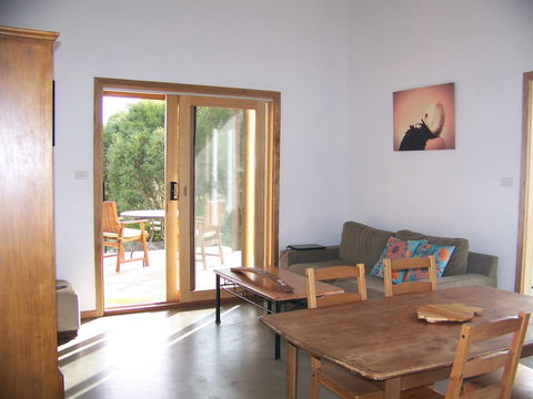 Mallee Bark Retreat - Sydney 4u 5