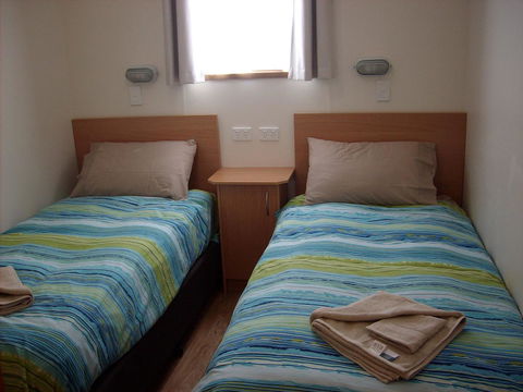 Jacko's Holiday Cabins - Sydney 4u 6