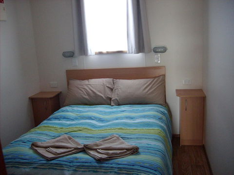 Jacko's Holiday Cabins - Sydney 4u 5