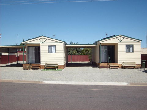 Jacko's Holiday Cabins - Sydney 4u 0