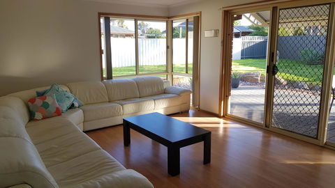 Aldinga Beach Overnighter Or Getaway Home - Sydney 4u 7