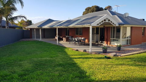 Aldinga Beach Overnighter Or Getaway Home - Sydney 4u 0