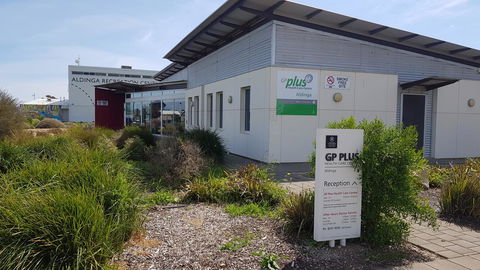 Aldinga Beach Overnighter Or Getaway Home - Sydney 4u 40