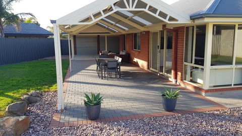 Aldinga Beach Overnighter Or Getaway Home - Sydney 4u 1