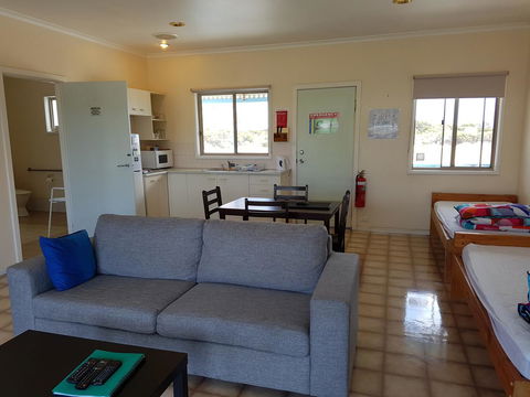 Marion Bay Holiday Villas - Sydney 4u 12