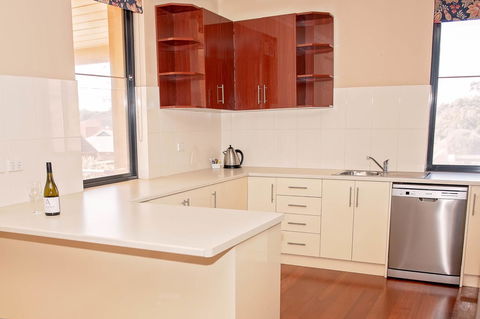 Whyalla Playford Apartments - Sydney 4u 5