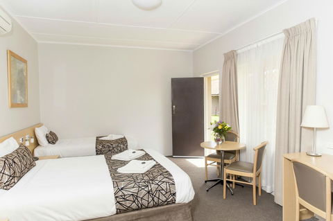 Bathurst Motor Inn - Sydney 4u 24