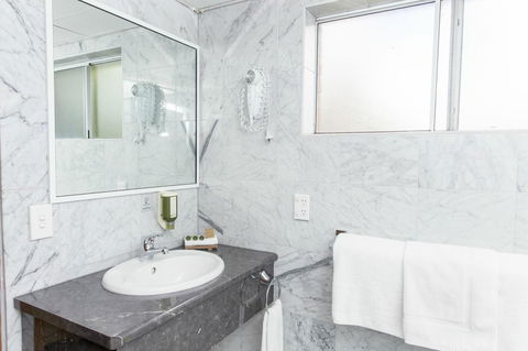 Bathurst Motor Inn - Sydney 4u 20