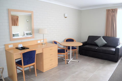 Bathurst Motor Inn - Sydney 4u 9
