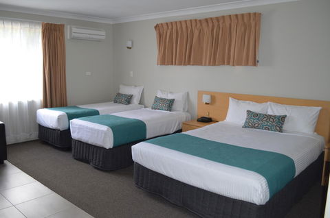Bathurst Motor Inn - Sydney 4u 8