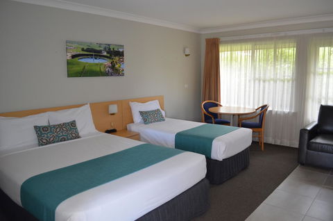 Bathurst Motor Inn - Sydney 4u 18