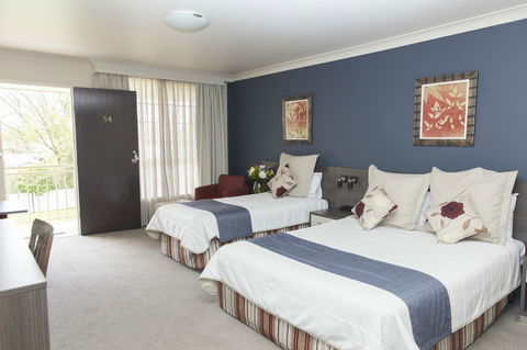 Bathurst Motor Inn - Sydney 4u 12