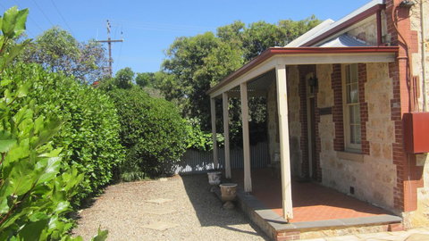 Gainsborough Cottage - Accommodation Sydney 5