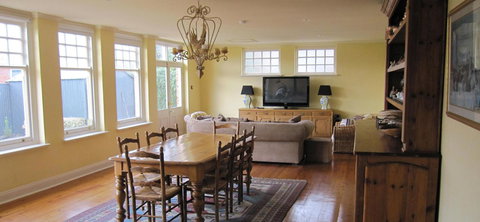 Gainsborough Cottage - Accommodation Sydney 7