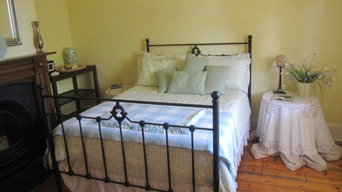 Gainsborough Cottage - Accommodation Sydney 4