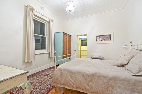 Vineyard Cottage BnB - Sydney 4u 6