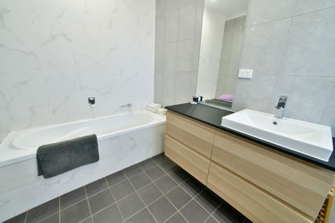 Great Northern Lodge - Sydney 4u 3
