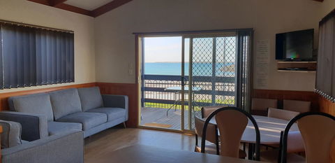 Wallaroo Beachfront Tourist Park - Sydney 4u 5
