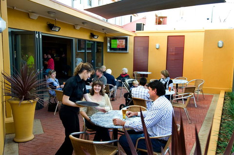 Loxton Community Hotel Motel - Accommodation Sydney 13