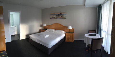 Hilton Beachfront Motel - Sydney 4u 27