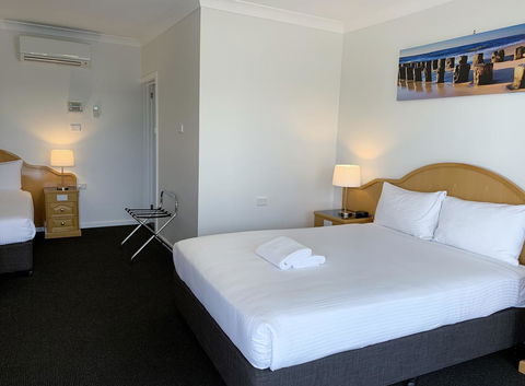 Hilton Beachfront Motel - Sydney 4u 2