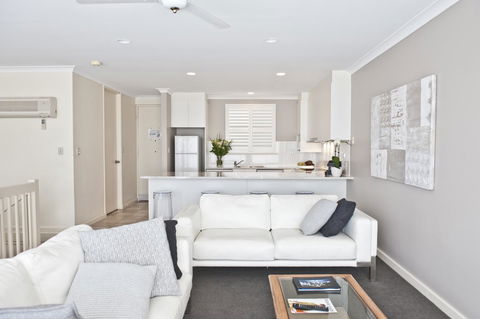 The Bluff Resort Apartments - Sydney 4u 40