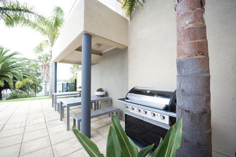 The Bluff Resort Apartments - Sydney 4u 34