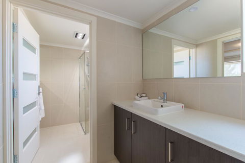 Mick O\'Sheas - Accommodation Sydney 28