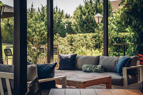 Mick O\'Sheas - Accommodation Sydney 33