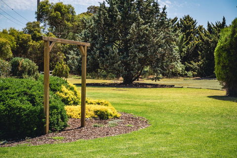 Mick O\'Sheas - Accommodation Sydney 34