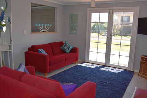 Beach Life Retreat - Sydney 4u 2