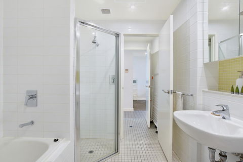 Beachside Luxury & Comfort, Ocean Views In Glenelg - Sydney 4u 18