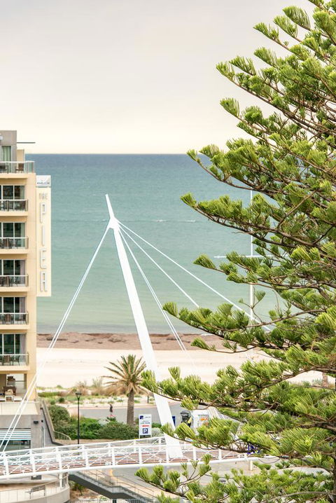 Beachside Luxury & Comfort, Ocean Views In Glenelg - Sydney 4u 0